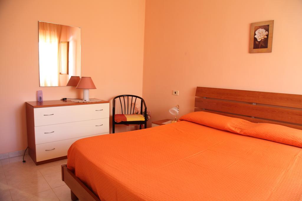 بينيفنتو B&B La Villetta الغرفة الصورة